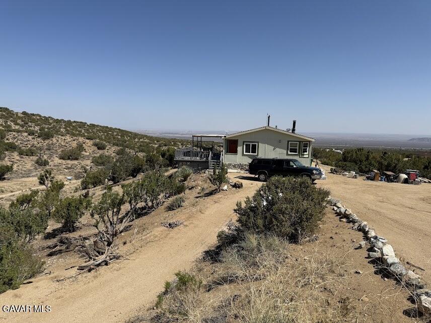 30567 Largo Vista Rd in Llano, CA - Foto de edificio