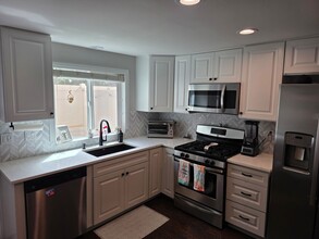 2820 Hope Ave in Carlsbad, CA - Building Photo - Building Photo