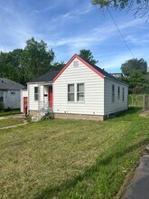 2525 Tyrell Dr in Jennings, MO - Building Photo - Building Photo