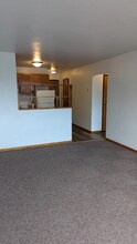2209 Washington St NE in Minneapolis, MN - Building Photo - Building Photo