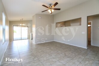 1976 W Prospector Way in Queen Creek, AZ - Building Photo - Building Photo