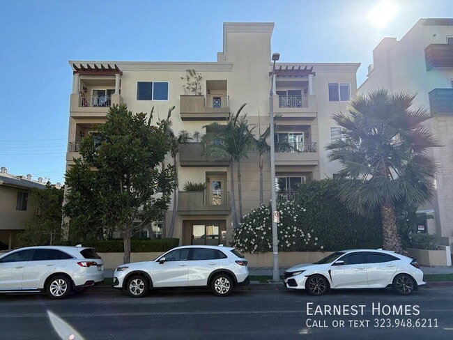 property at 1241 S Westgate Ave