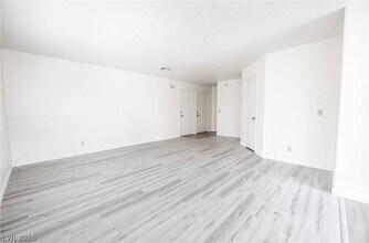 8212 Hercules Dr in Las Vegas, NV - Building Photo - Building Photo