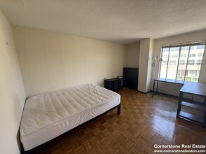 1580 Massachusetts Ave, Unit 8D in Cambridge, MA - Building Photo - Building Photo