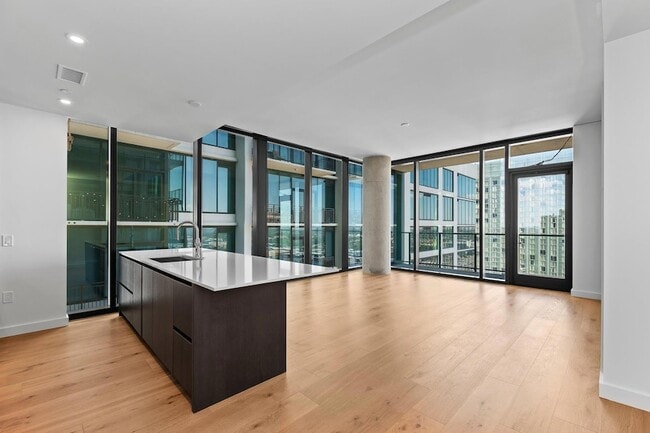 property at 610 Davis St