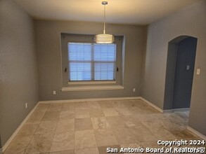 1423 Osprey Heights in San Antonio, TX - Building Photo - Building Photo