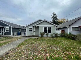 738 2nd Ave N in Kent, WA - Building Photo