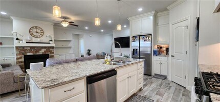 1001 W Ashmore Landing Loop in Centerton, AR - Building Photo - Building Photo