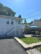 19 Hale St in Westport, CT - Building Photo
