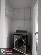 423 W Belden Ave, Unit 1 in Chicago, IL - Foto de edificio - Building Photo