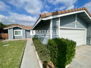 12059 Elk Blvd in Riverside, CA - Building Photo - Building Photo