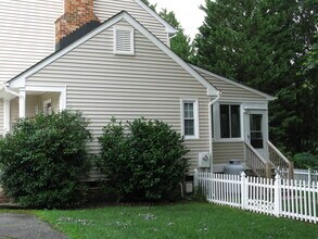 7163 Plum Grove Ct in Mechanicsville, VA - Building Photo - Building Photo