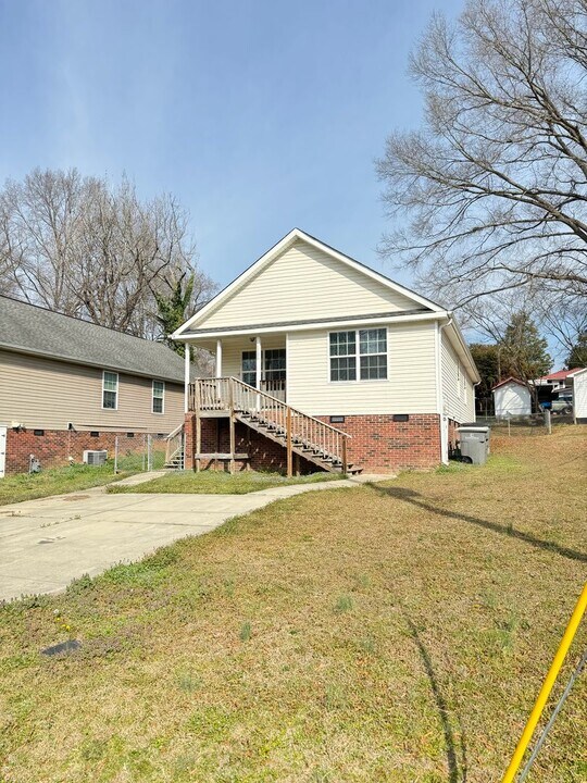 1106 Mason St in Kannapolis, NC - Building Photo