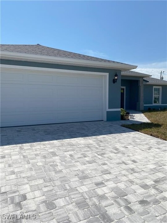 2018 Kismet Pkwy W in Cape Coral, FL - Building Photo