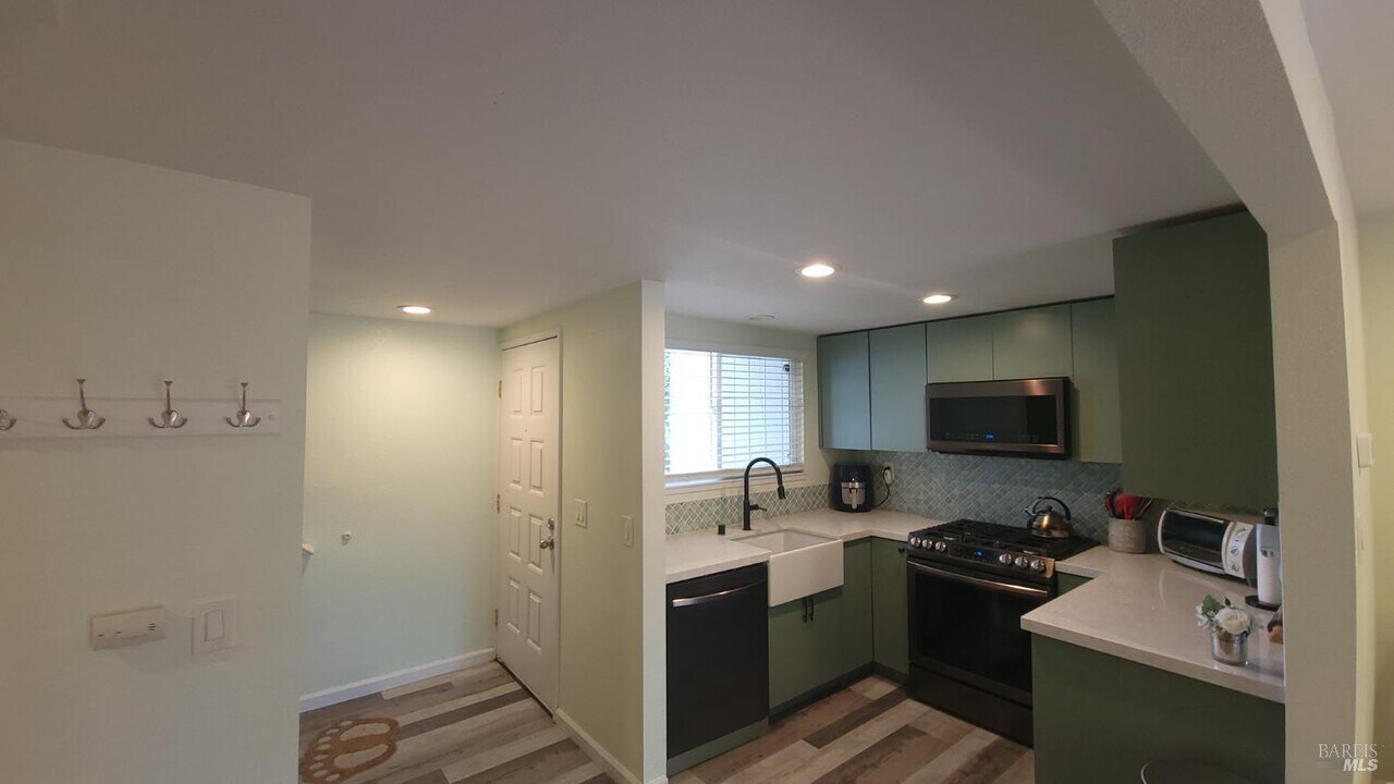 2315 Cross Ave in Santa Rosa, CA - Building Photo