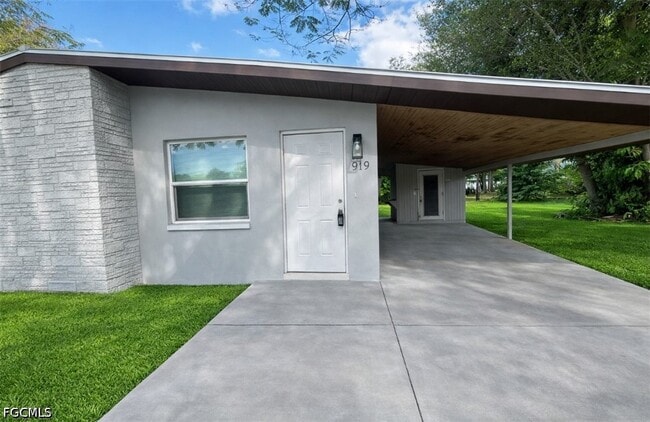 property at 919 Freemont St