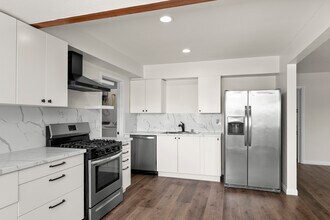 3440 Hershey St in San Diego, CA - Building Photo - Building Photo