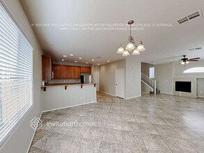 9333 Colorful Rainbow Ave in Las Vegas, NV - Building Photo - Building Photo