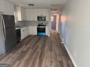 453 Azalea Dr in Stockbridge, GA - Building Photo - Building Photo