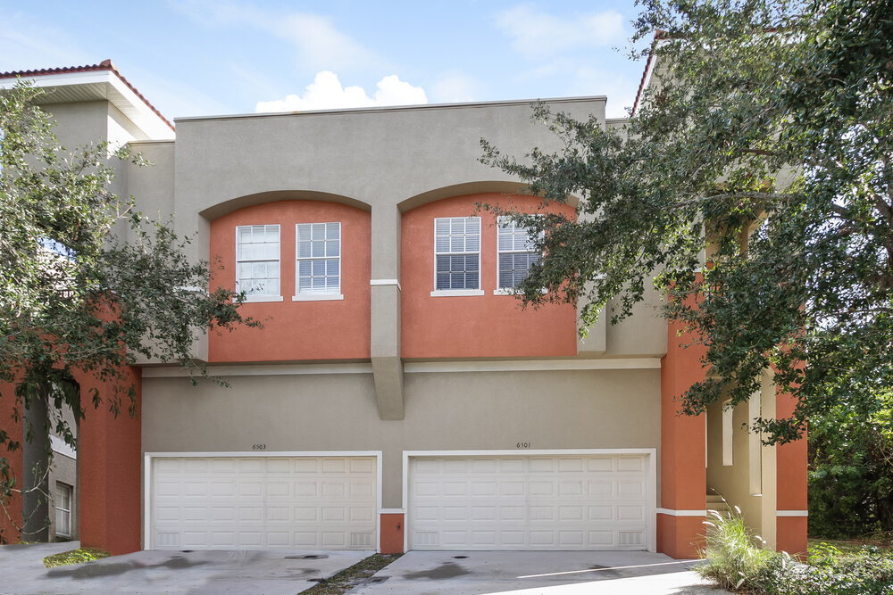 6501 Quiet Pool Ct in Apollo Beach, FL - Building Photo