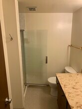 6537 4th Ave NE, Unit 5 in Seattle, WA - Building Photo - Building Photo