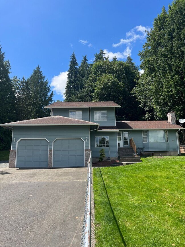 property at 2304 Lake Dr