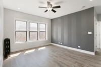 1704 W Juneway Terrace in Chicago, IL - Building Photo - Building Photo