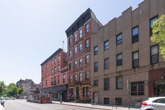 230 East 5th Street in New York, NY - Building Photo - Building Photo