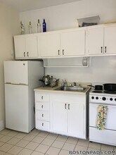 1539 Beacon St, Unit 21 in Brookline, MA - Building Photo - Building Photo