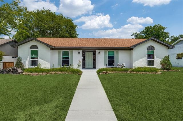 property at 7841 El Pastel Dr
