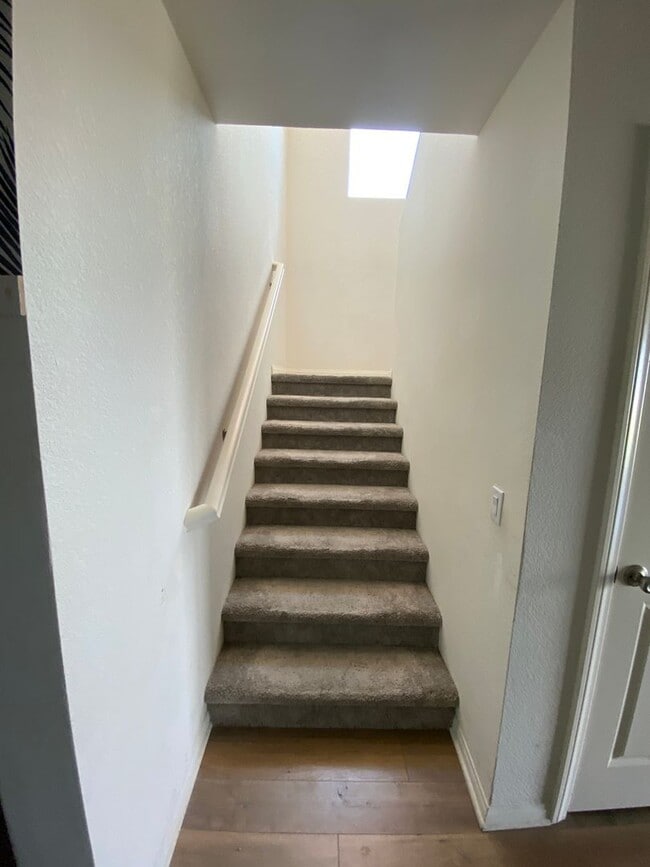 492 Jasmine Way in Perris, CA - Building Photo - Building Photo