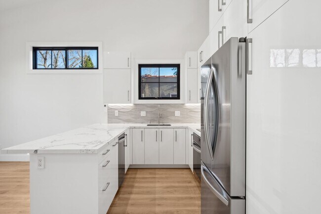 164 Tasso St in Palo Alto, CA - Building Photo - Building Photo