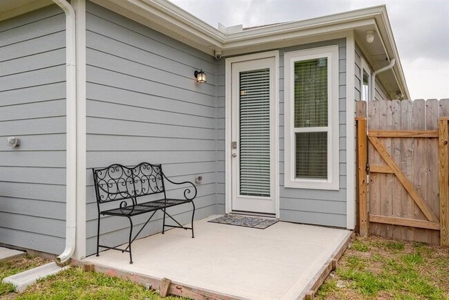 property at 6155 Topaz Pnes Trl
