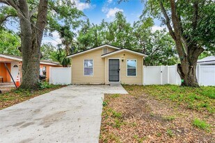 3703 E North Bay St in Tampa, FL - Building Photo