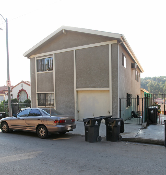 454 Casanova St in Los Angeles, CA - Foto de edificio - Building Photo