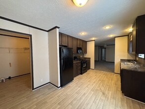 322 Basket Branch in Oxford, MI - Foto de edificio - Building Photo