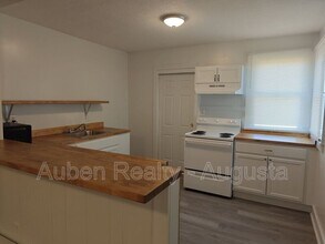 2125 Kennedy Dr in Augusta, GA - Foto de edificio - Building Photo