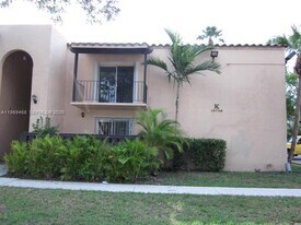 10738 N Kendall Dr in Miami, FL - Building Photo