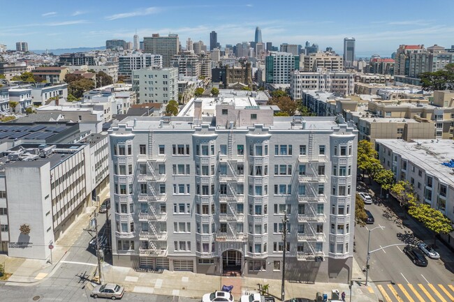 1700 Octavia St in San Francisco, CA - Building Photo - Building Photo