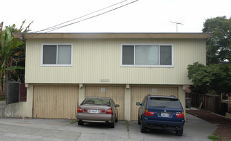 2443 Palmetto St in Oakland, CA - Building Photo