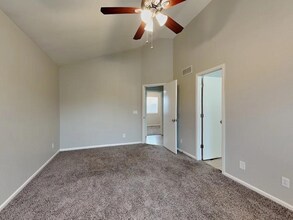 2232 E 97th Dr in Thornton, CO - Building Photo - Building Photo