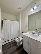 107 Waterbuck Lp in Hutto, TX - Foto de edificio - Building Photo