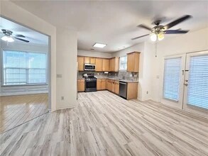 1372 Dukes Creek Dr NW in Kennesaw, GA - Building Photo - Building Photo