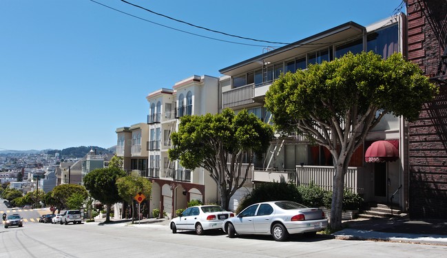 2355 Scott in San Francisco, CA - Foto de edificio - Building Photo