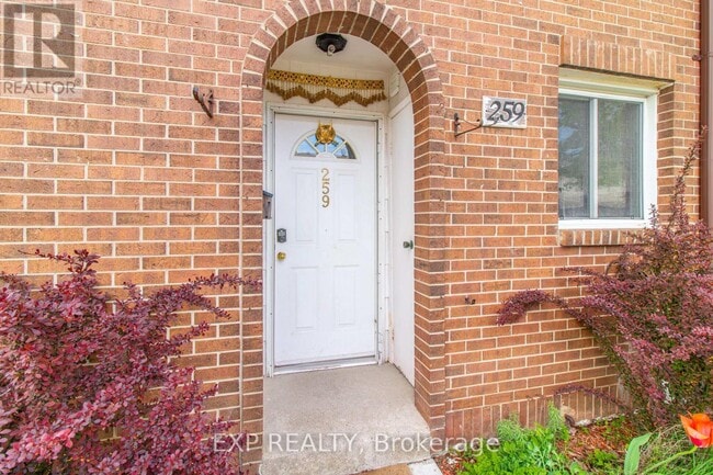 property at 31 Greengate Rd