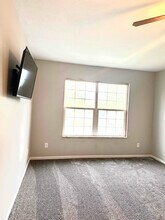 101 Barry Knoll Dr in Pataskala, OH - Foto de edificio - Building Photo