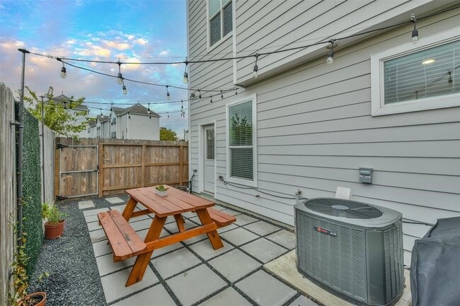 1815 Napa Creek Ln in Houston, TX - Building Photo - Building Photo