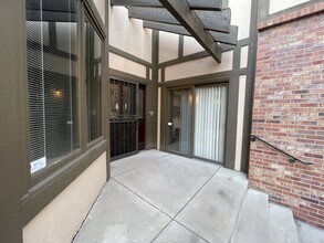 7224 S Sundown Cir in Littleton, CO - Foto de edificio - Building Photo