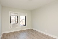 712 W Brompton Ave in Chicago, IL - Building Photo - Building Photo