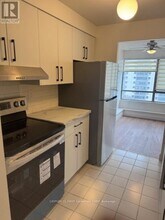 570-570 Proudfoot Ln in London, ON - Building Photo - Building Photo